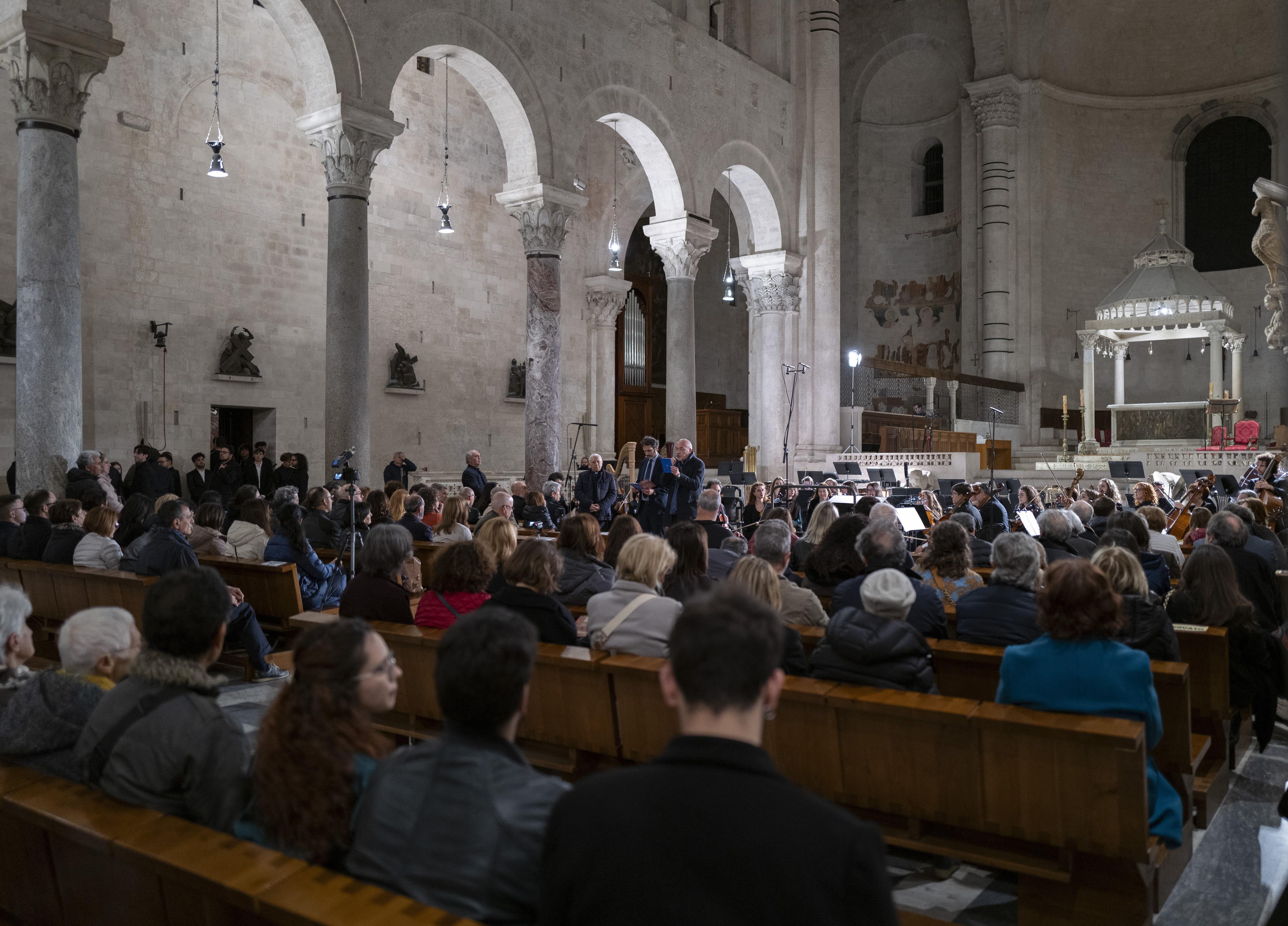 20240422 Exultet Festival 15 (Copia di NXPowerLite).jpg