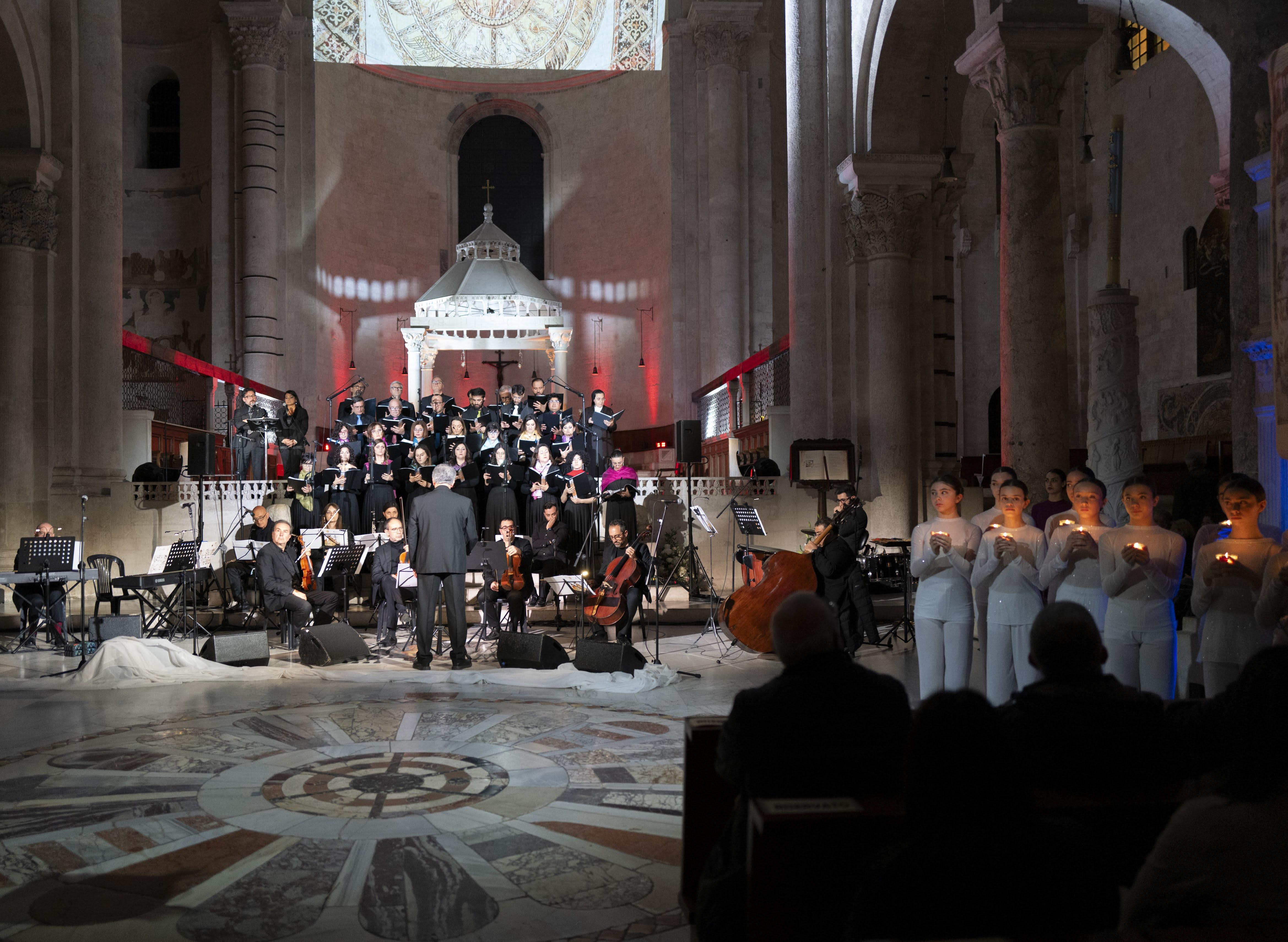 20240424 Exultet Festival 111 (Copia di NXPowerLite).jpg