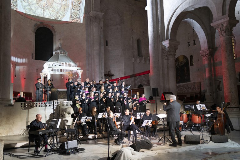 20240424 Exultet Festival 115 (Copia di NXPowerLite).jpg