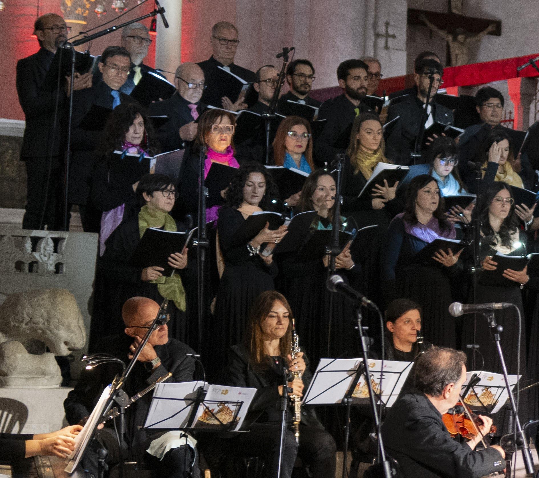 20240424 Exultet Festival 121 (Copia di NXPowerLite).jpg