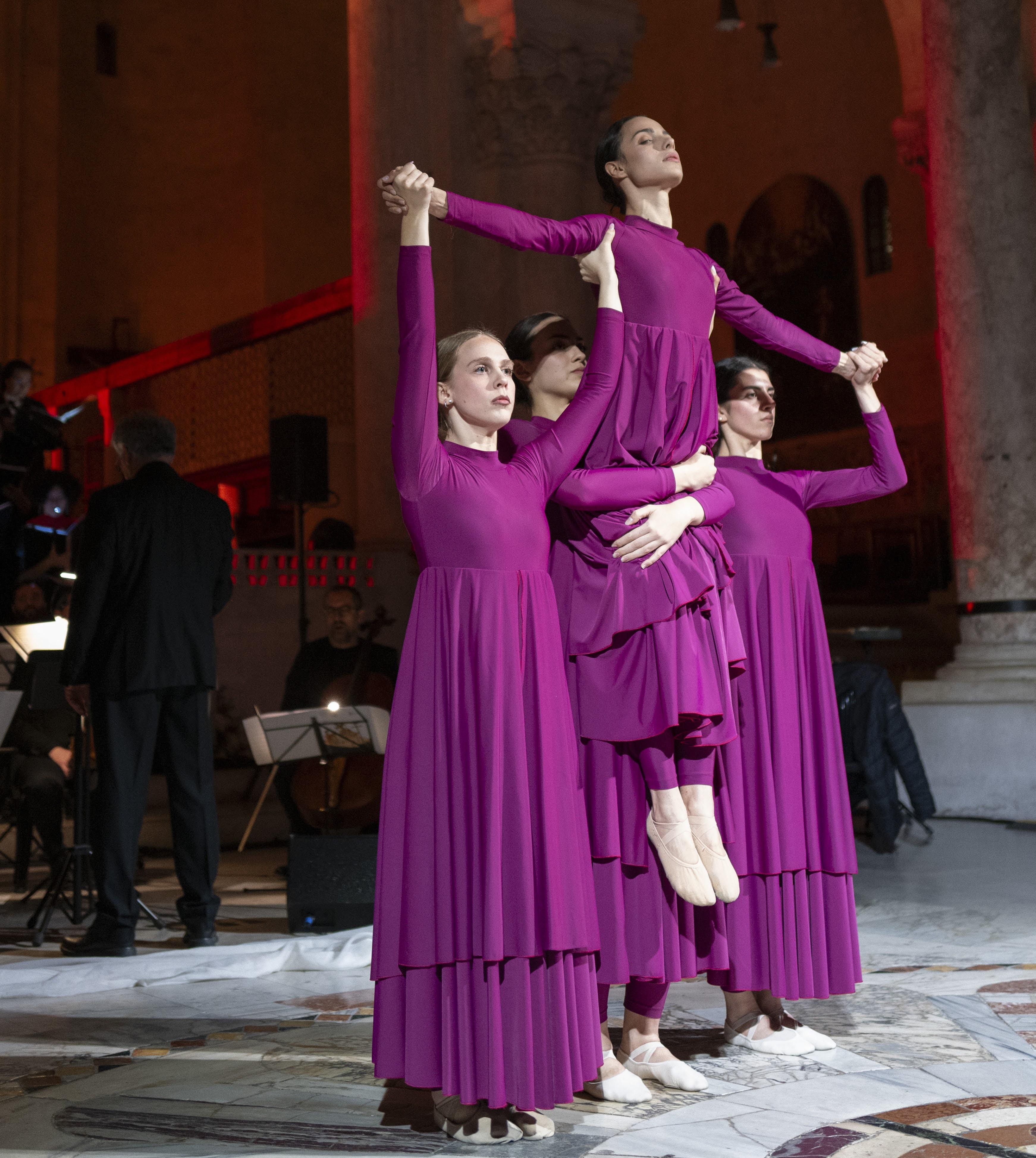 20240424 Exultet Festival 130 (Copia di NXPowerLite).jpg