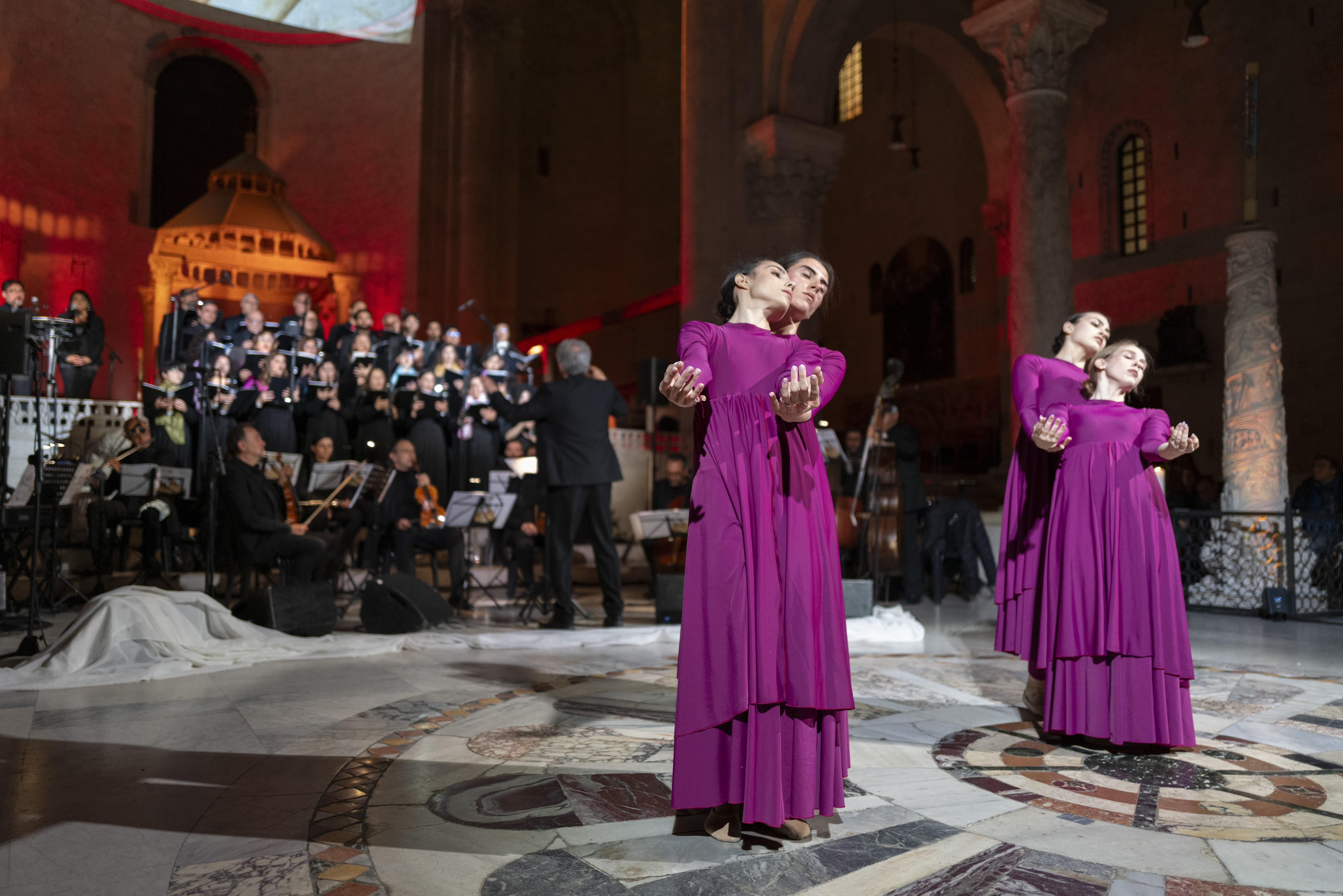 20240424 Exultet Festival 146 (Copia di NXPowerLite).jpg