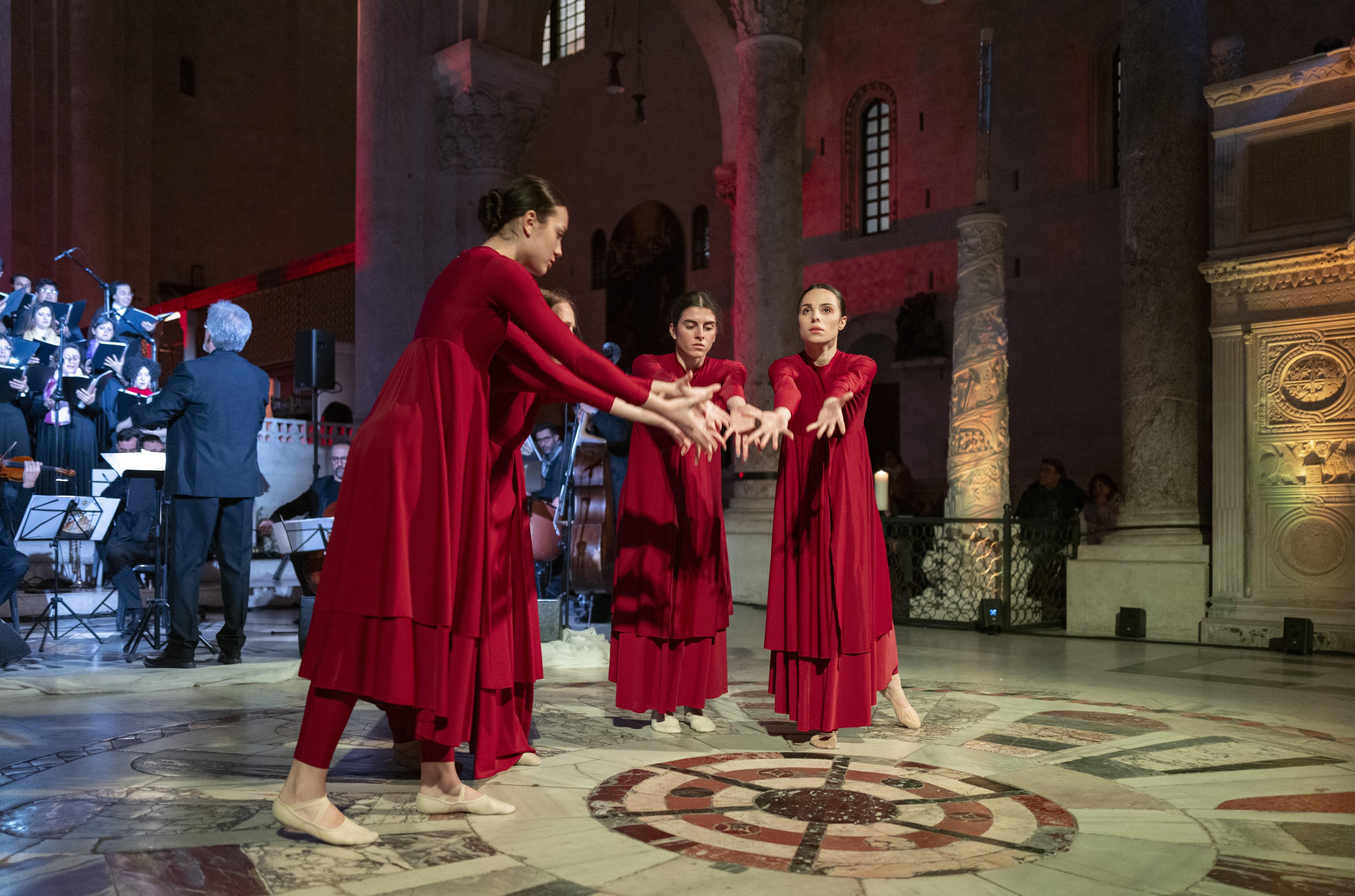 20240424 Exultet Festival 154 (Copia di NXPowerLite).jpg