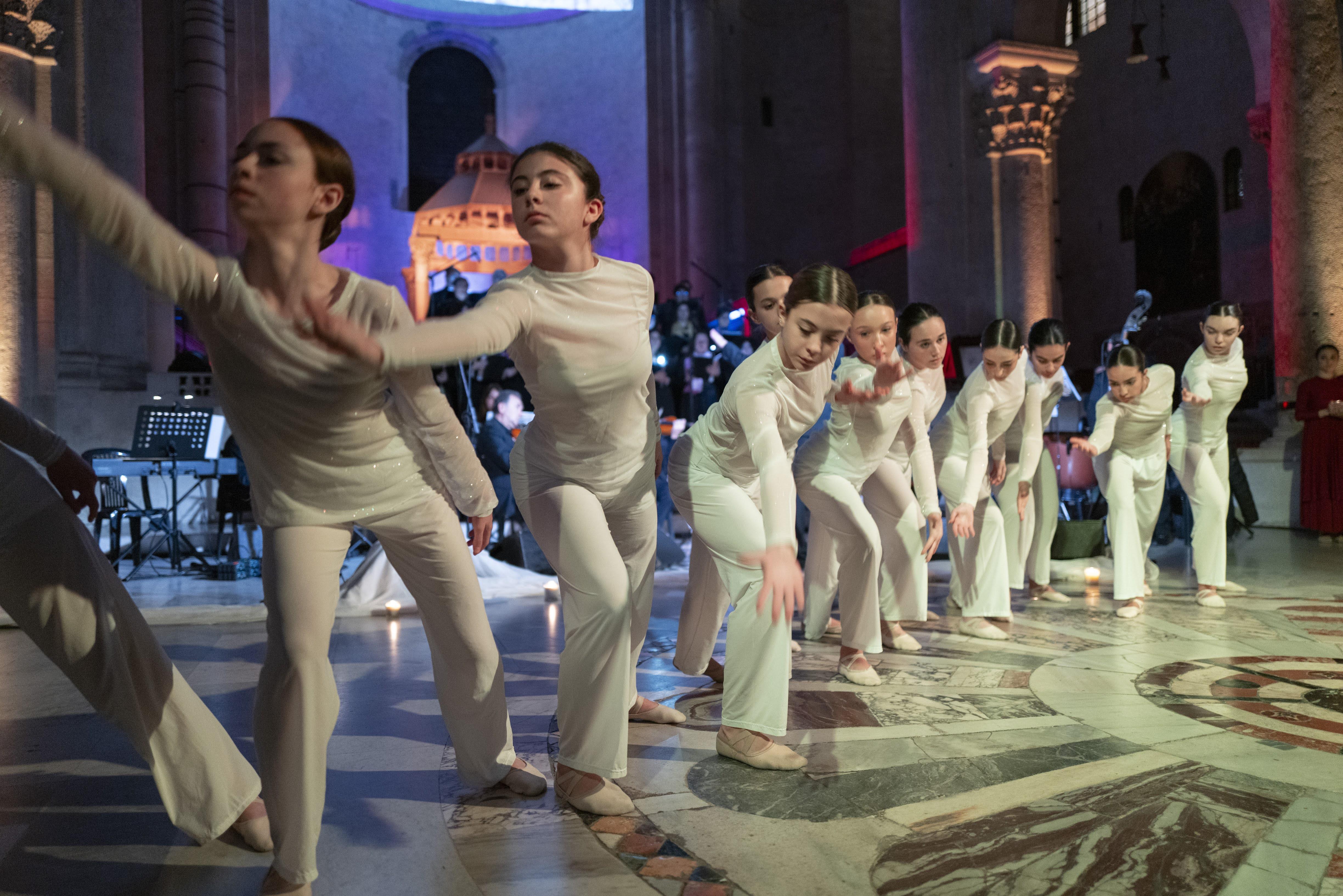 20240424 Exultet Festival 189 (Copia di NXPowerLite).jpg