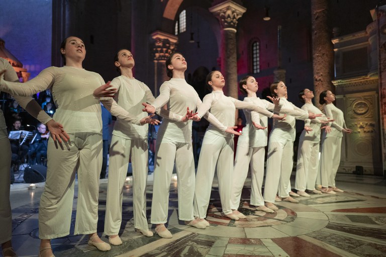 20240424 Exultet Festival 195 (Copia di NXPowerLite).jpg