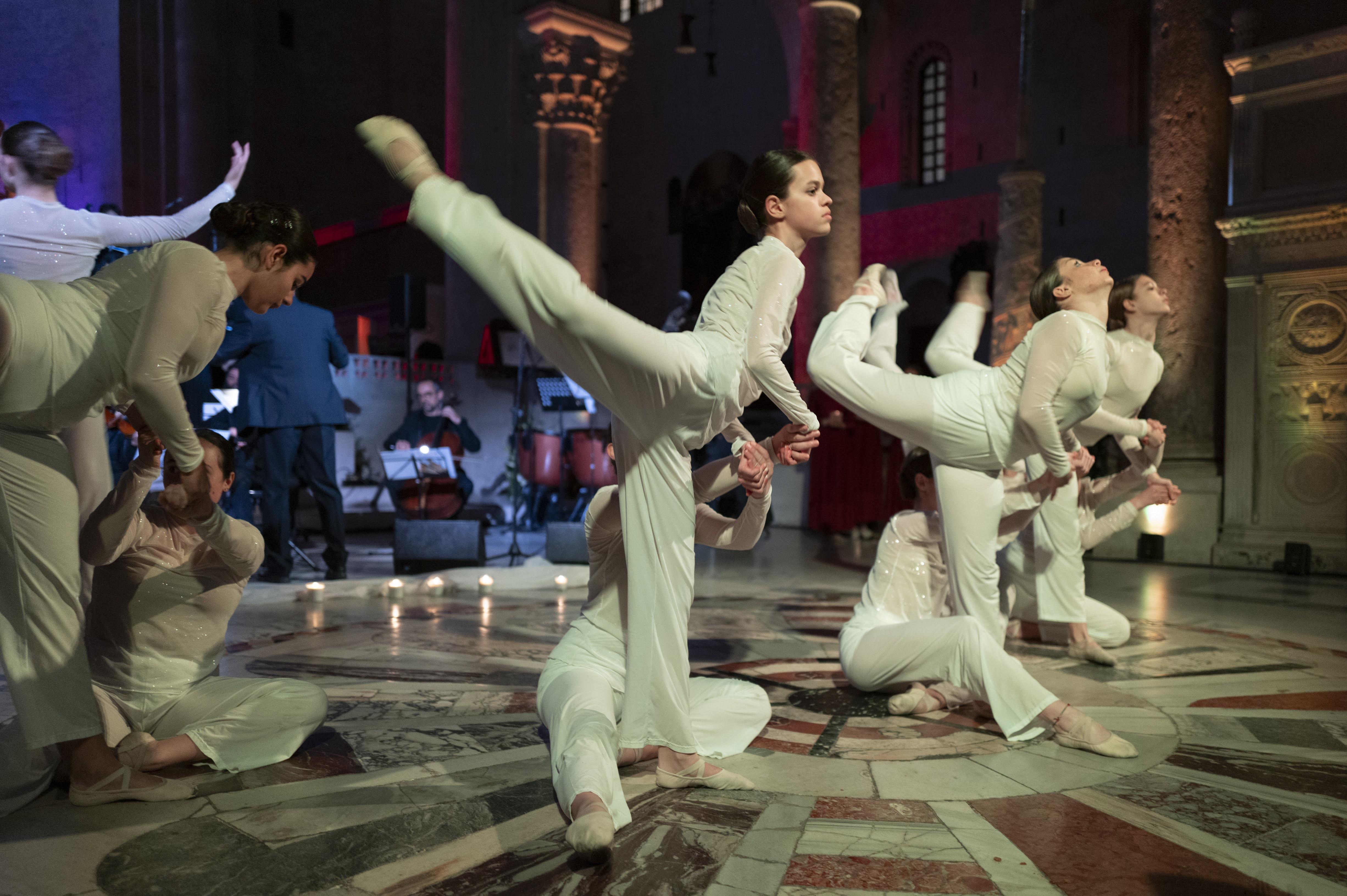 20240424 Exultet Festival 199 (Copia di NXPowerLite).jpg