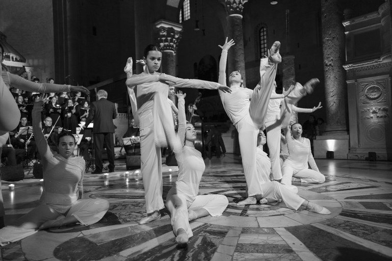 20240424 Exultet Festival 200 (Copia di NXPowerLite).jpg