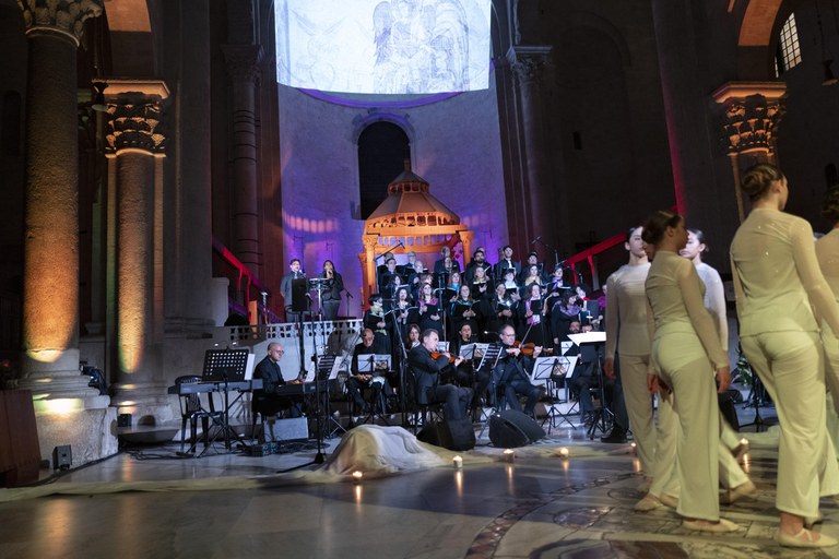 20240424 Exultet Festival 203 (Copia di NXPowerLite).jpg