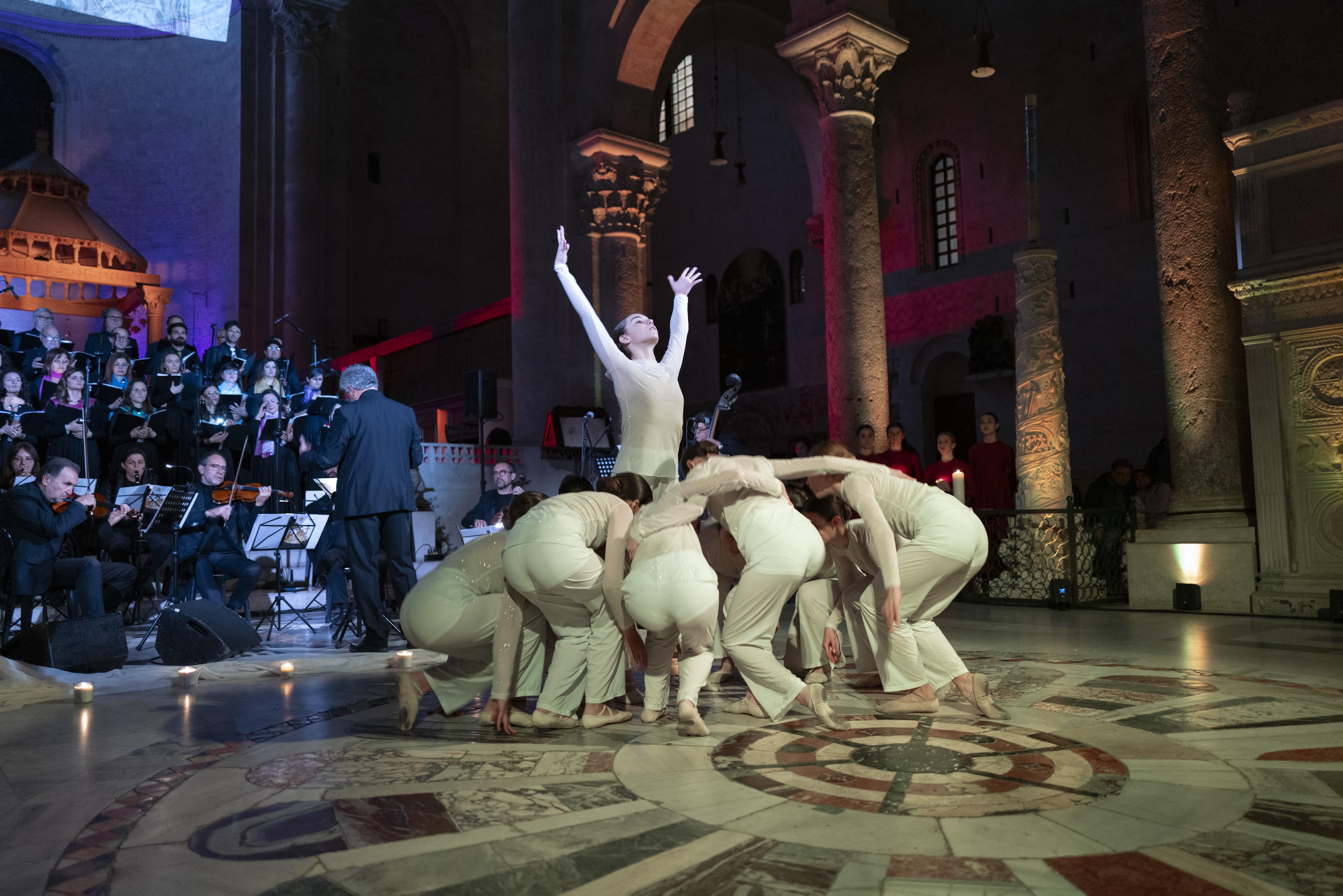 20240424 Exultet Festival 205 (Copia di NXPowerLite).jpg