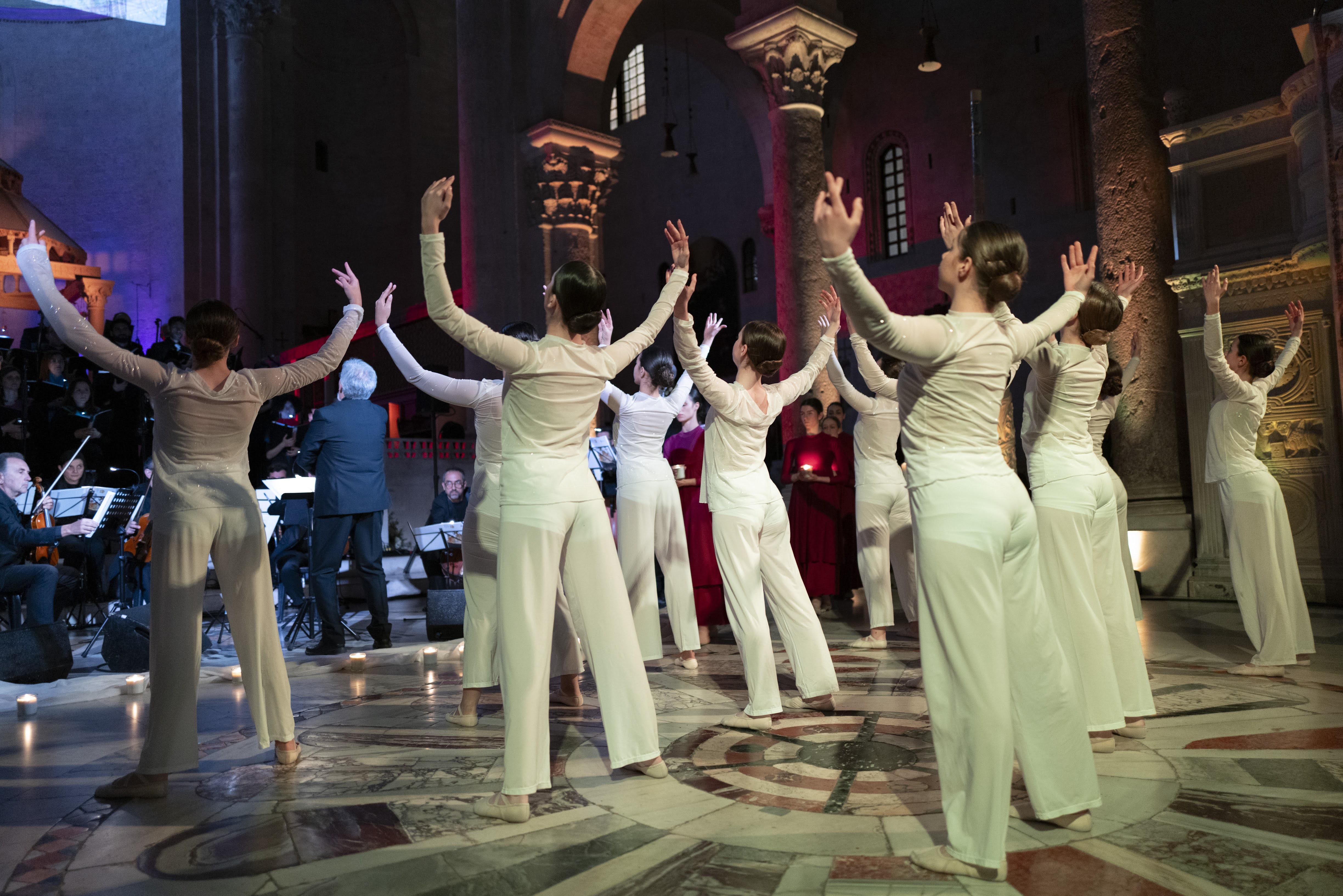 20240424 Exultet Festival 206 (Copia di NXPowerLite).jpg