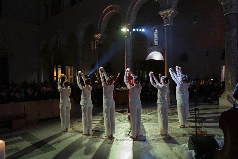 20240424 Exultet Festival 227 (Copia di NXPowerLite).jpg