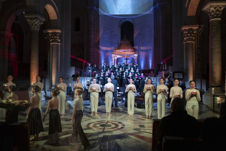 20240424 Exultet Festival 234 (Copia di NXPowerLite).jpg