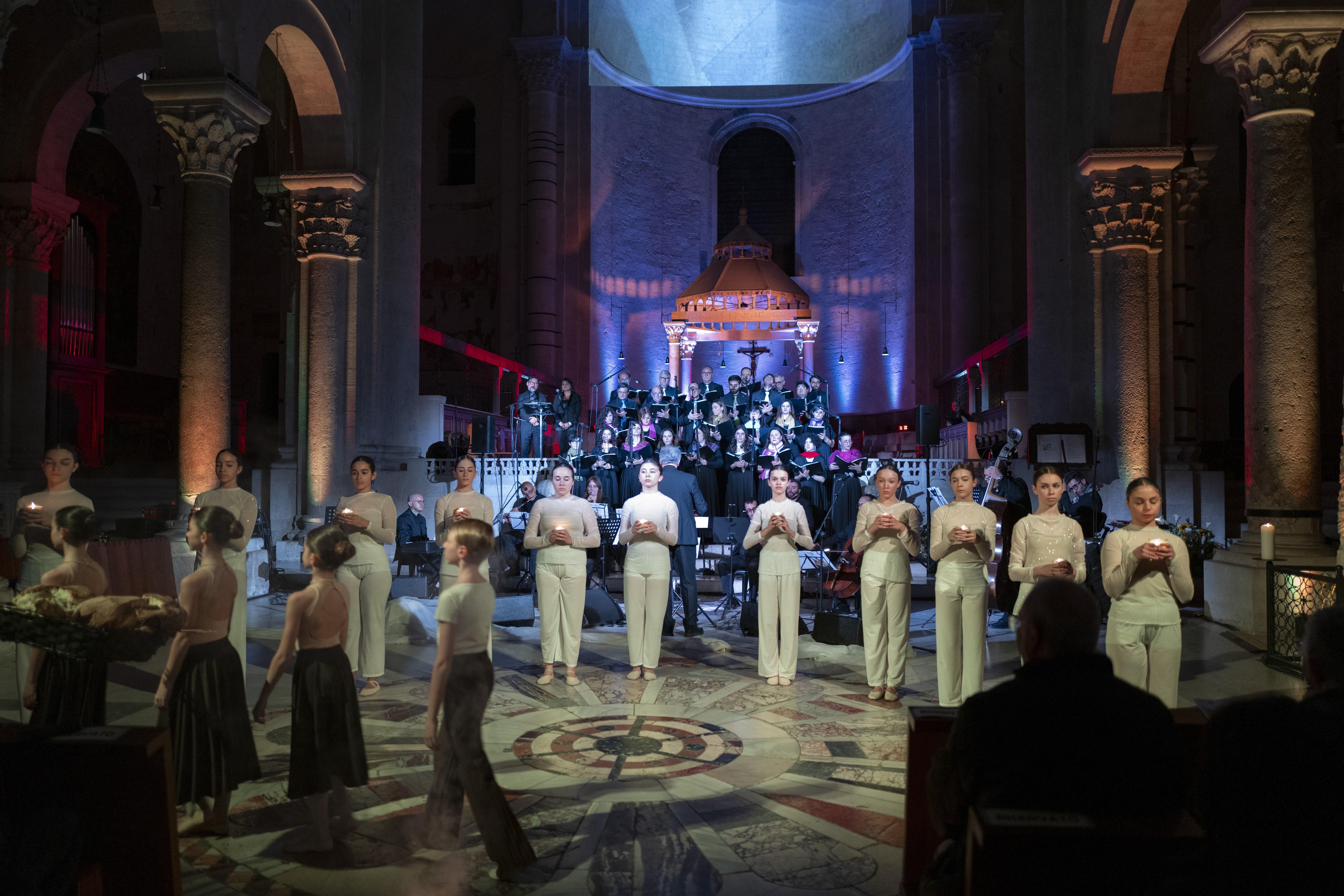 20240424 Exultet Festival 234 (Copia di NXPowerLite).jpg