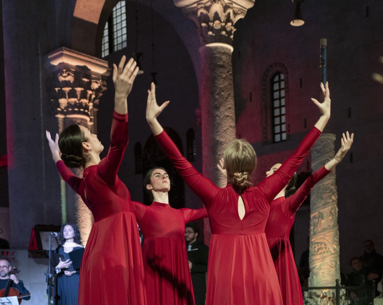 20240424 Exultet Festival 241 (Copia di NXPowerLite).jpg