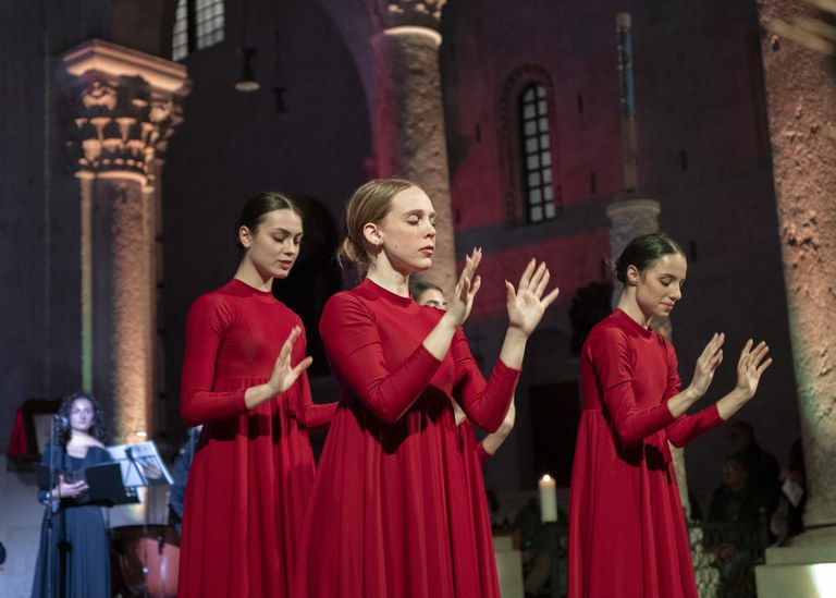 20240424 Exultet Festival 242 (Copia di NXPowerLite).jpg