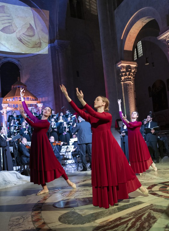 20240424 Exultet Festival 248 (Copia di NXPowerLite).jpg