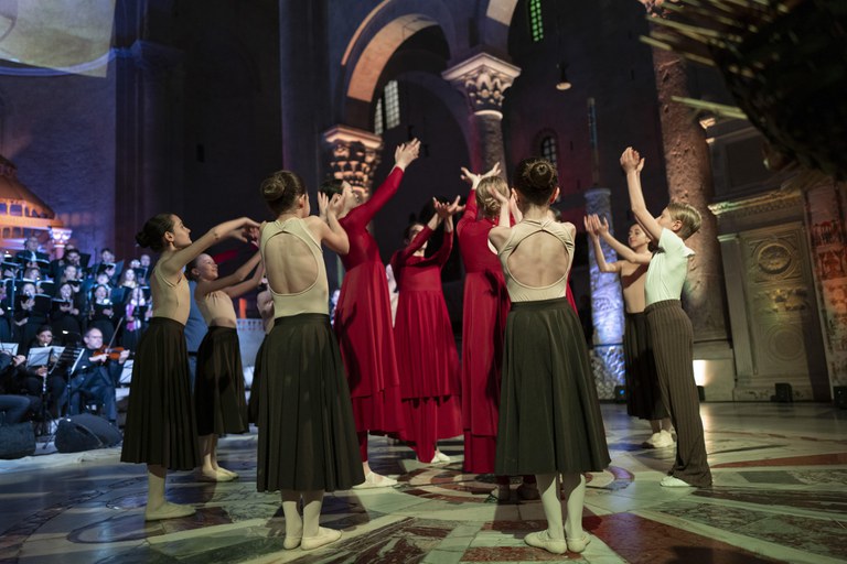 20240424 Exultet Festival 251 (Copia di NXPowerLite).jpg