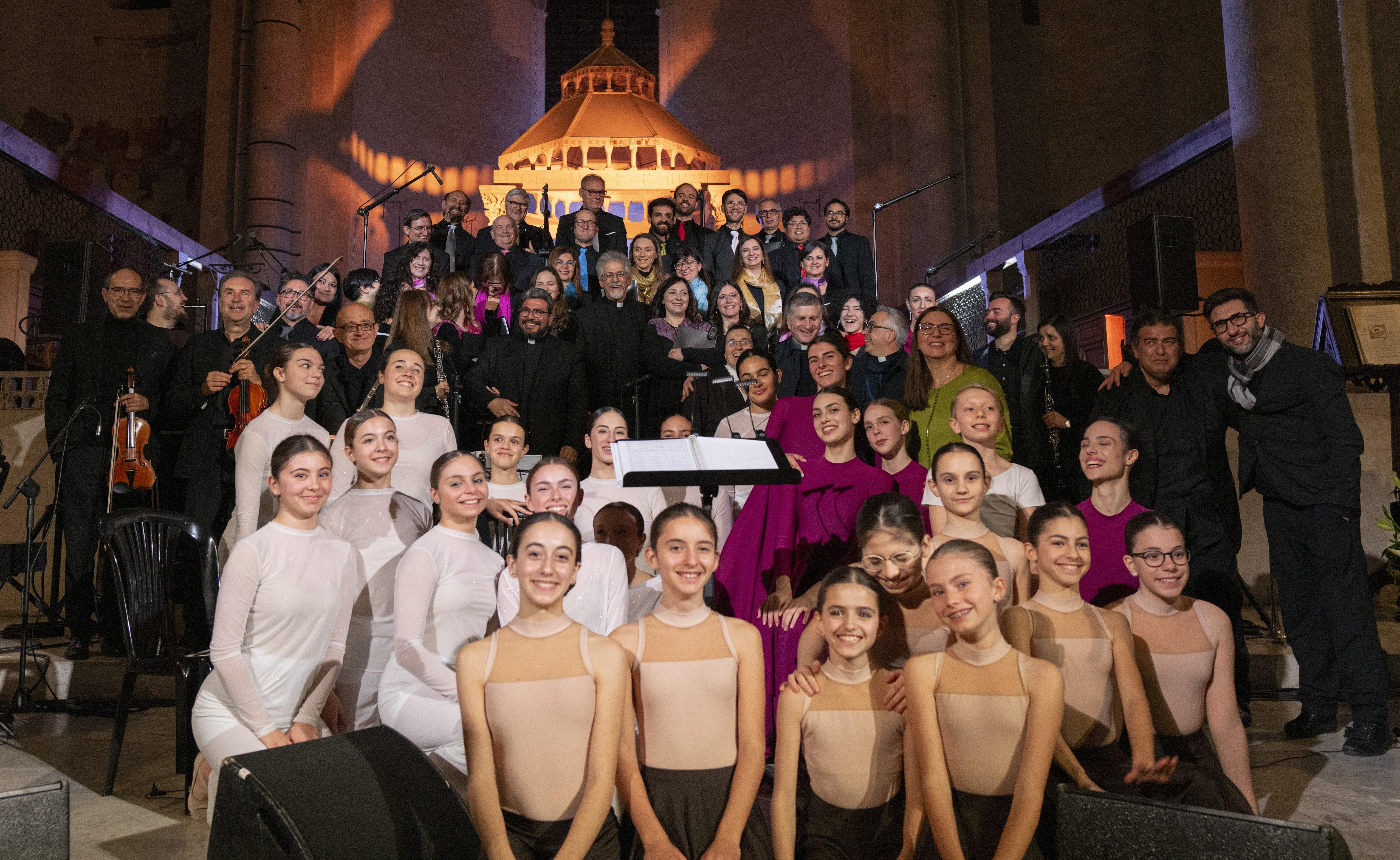 20240424 Exultet Festival 286 (Copia di NXPowerLite).jpg