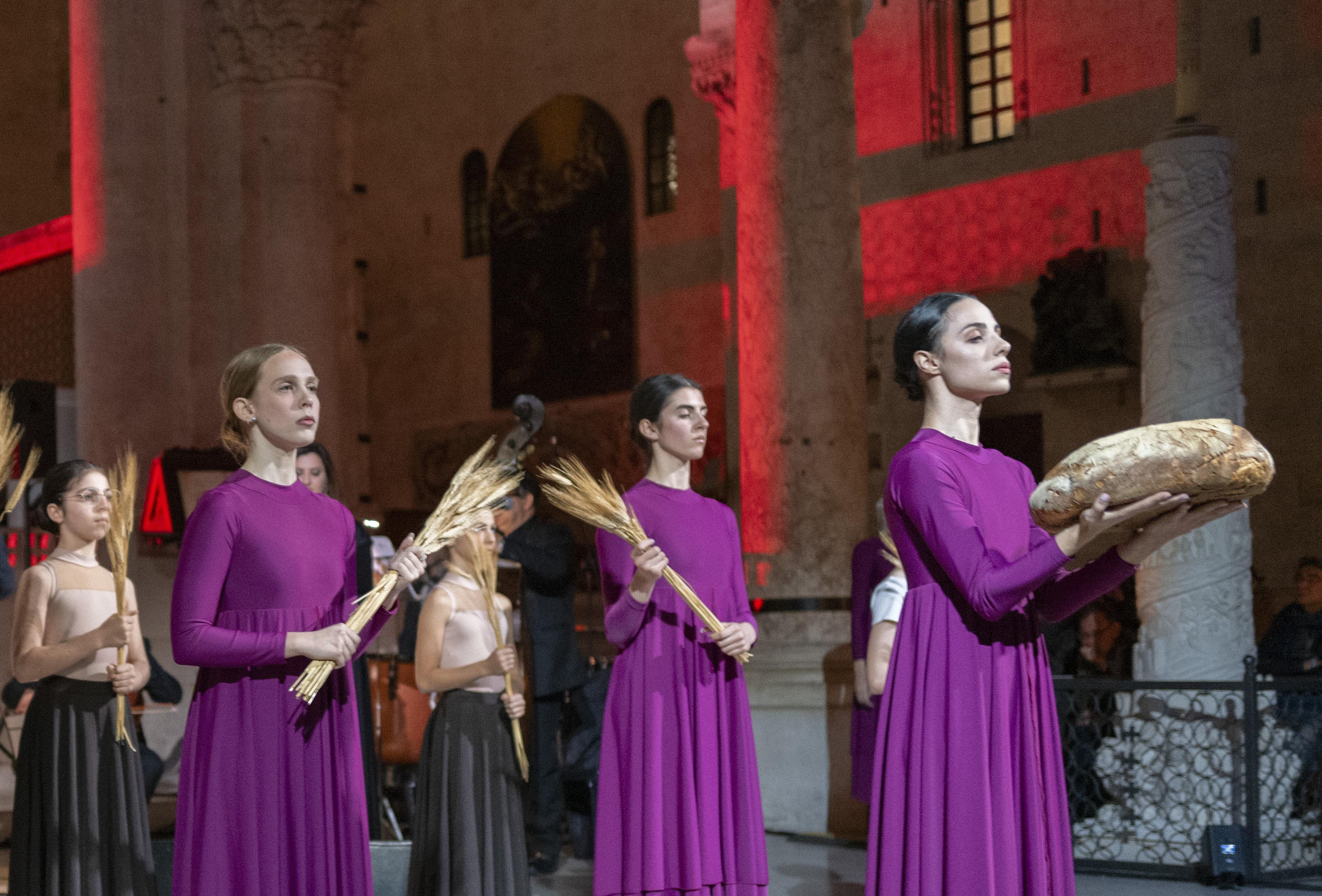 20240424 Exultet Festival 81 (Copia di NXPowerLite).jpg