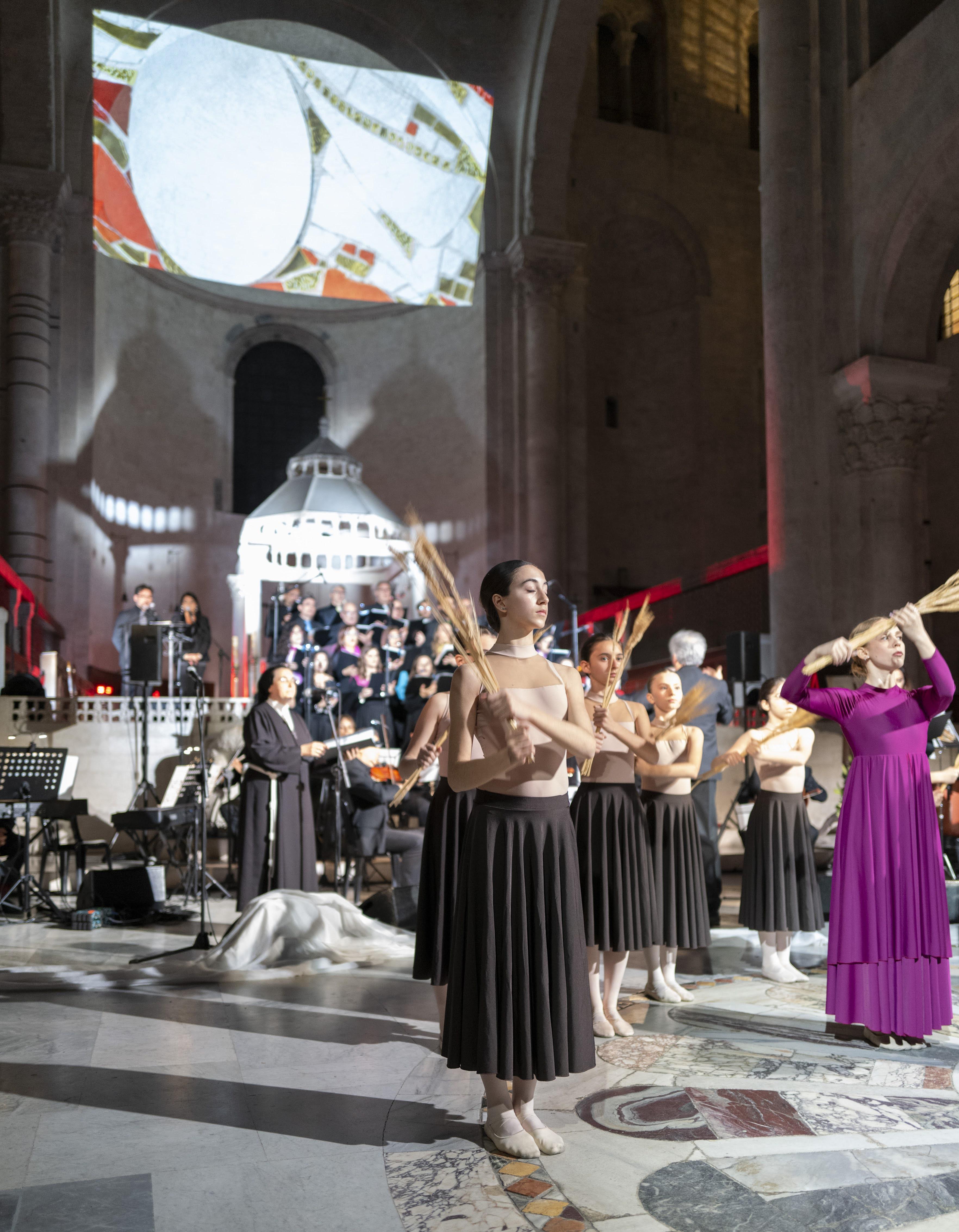 20240424 Exultet Festival 88 (Copia di NXPowerLite).jpg