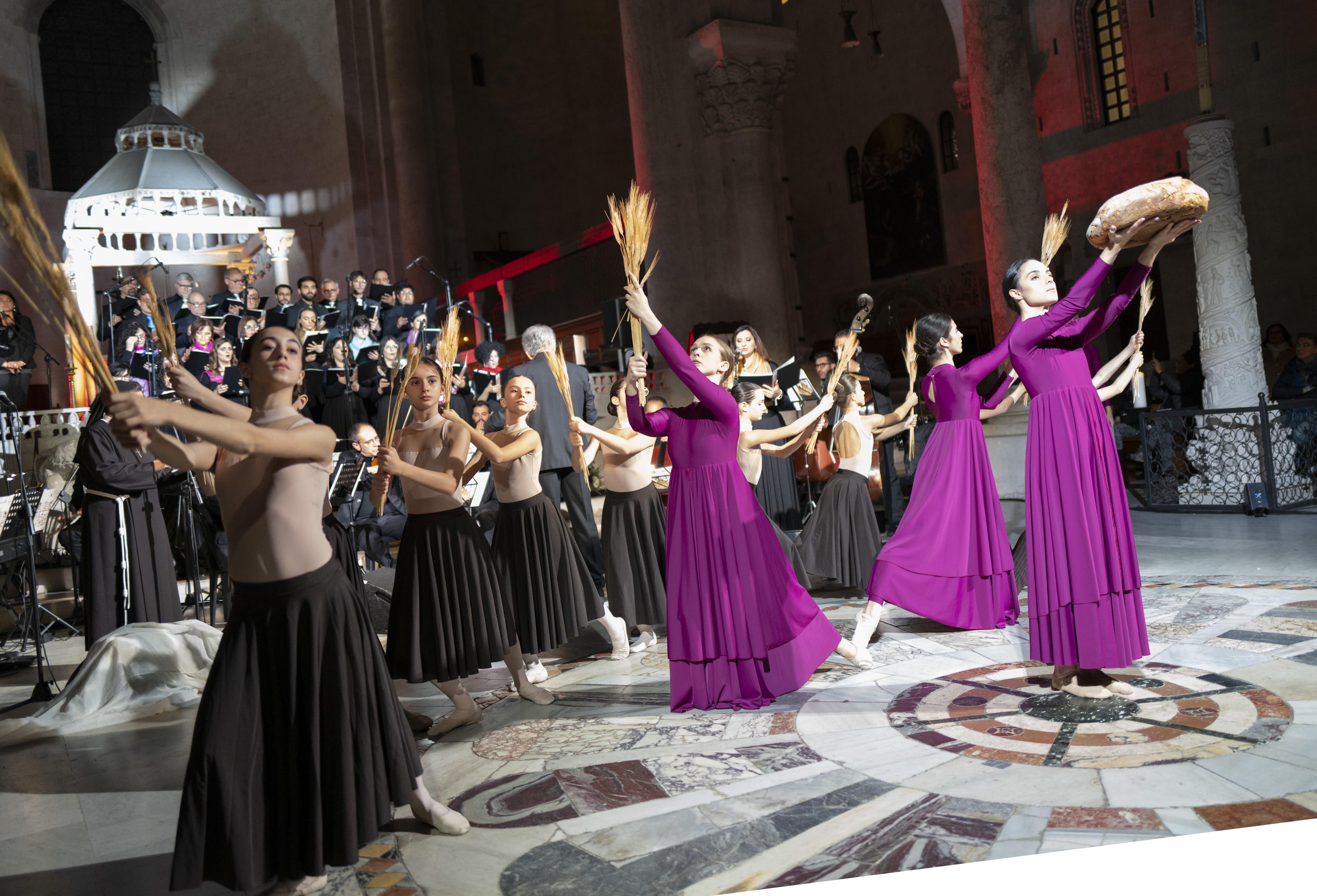 20240424 Exultet Festival 89 (Copia di NXPowerLite).jpg