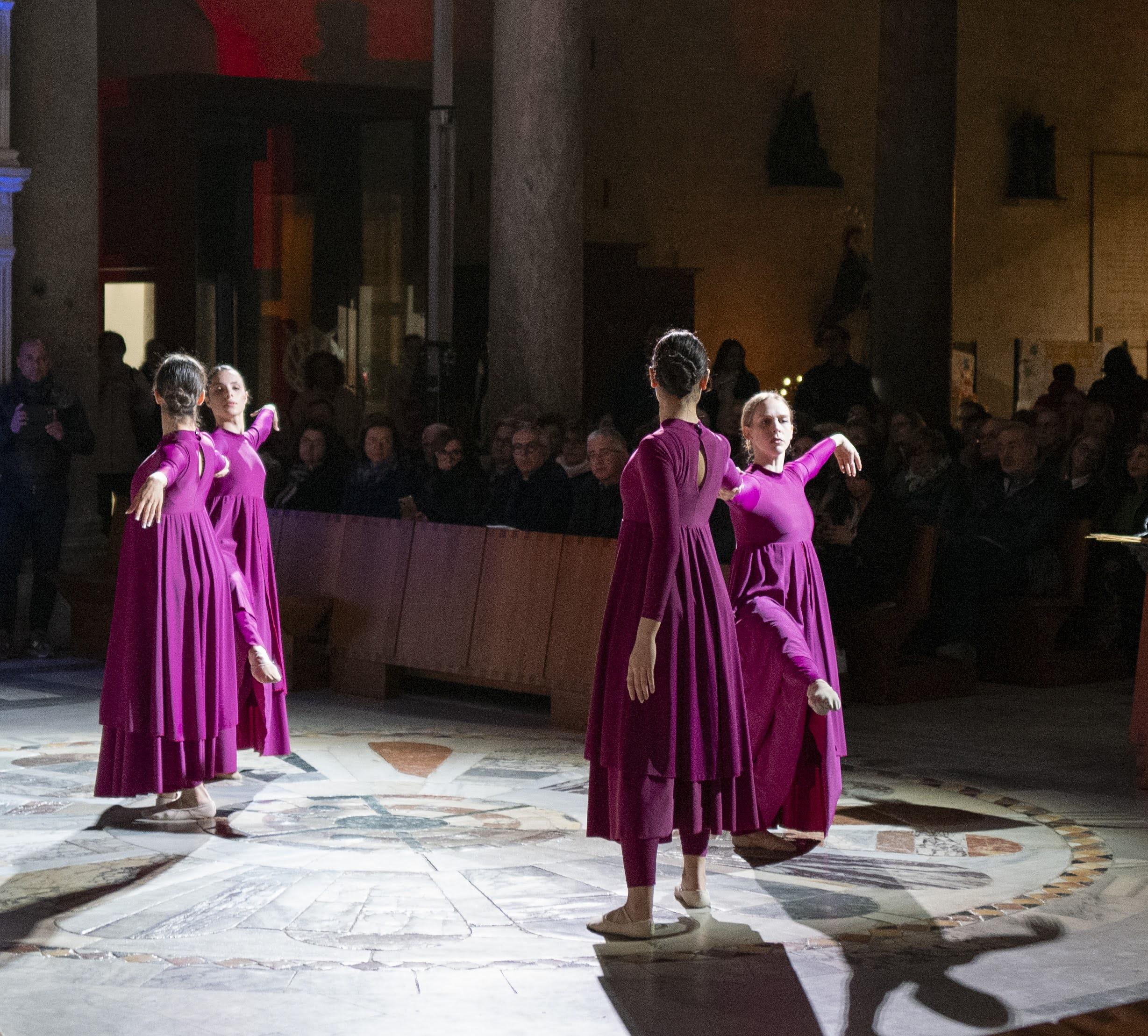 20240424 Exultet Festival 99 (Copia di NXPowerLite).jpg