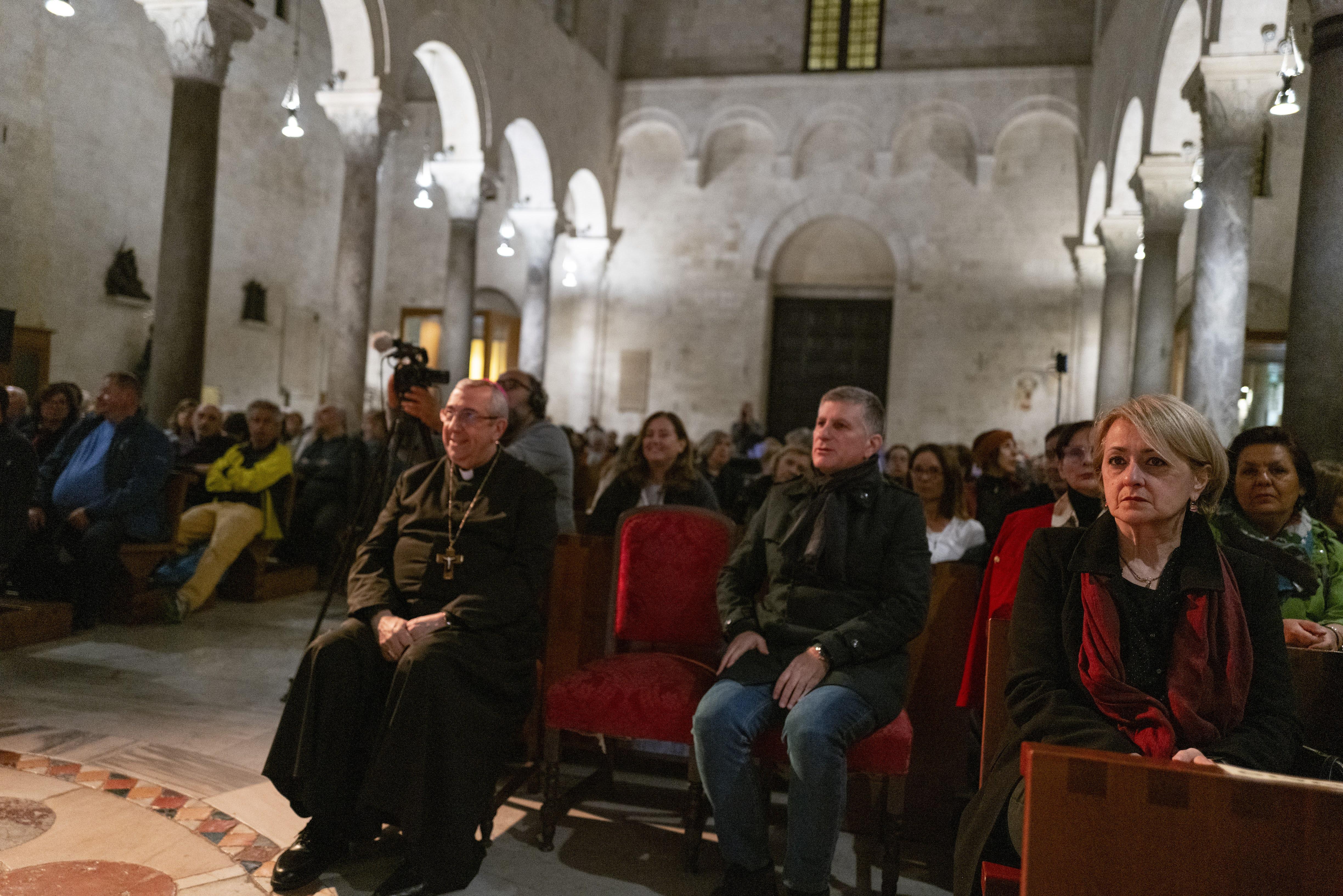 20240427 Exultet Festival 13 (Copia di NXPowerLite).jpg