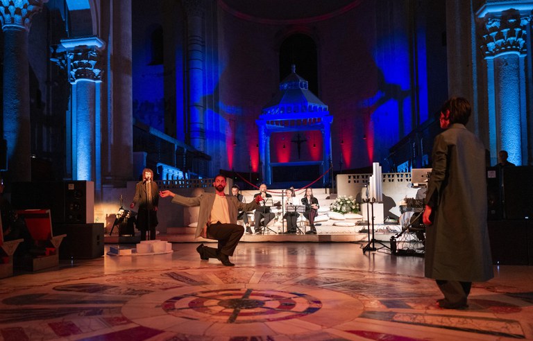 20240427 Exultet Festival 72 (Copia di NXPowerLite).jpg