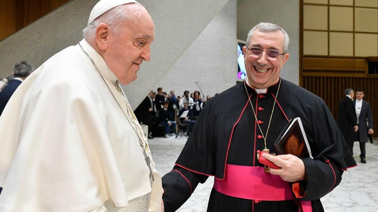 L'Arcivescovo invita la Comunità diocesana a pregare per il Papa