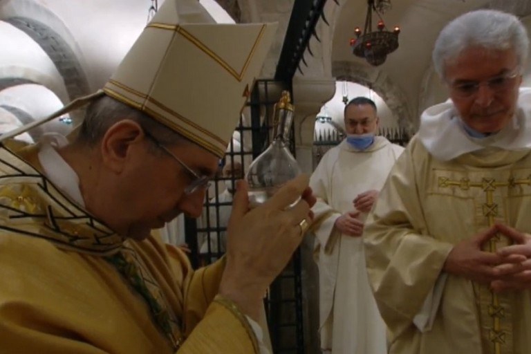 «Solo lasciandoci toccare dall’amore di Cristo, come ha fatto Nicola, la nostra vita sperimenta la gioia piena»