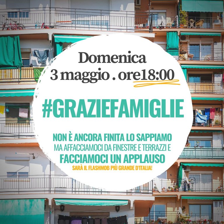 Tutti ai balconi per ringraziare dell'impegno mamme, papà, figli e nonni