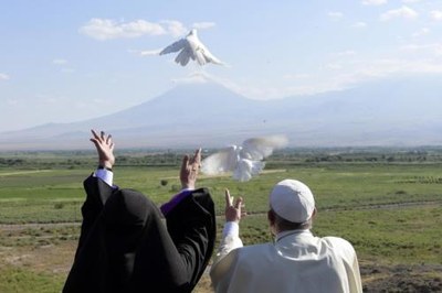 Papa Francesco in Armenia nel giugno 2016