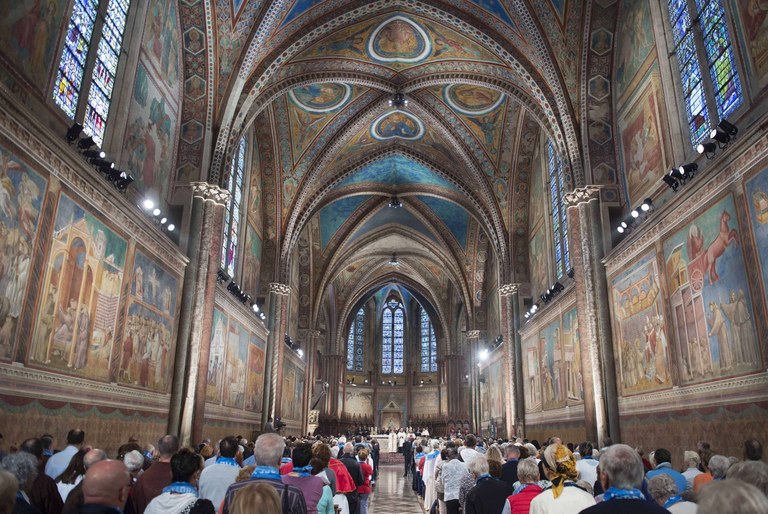 Assisi_basilica_LapresseFo_57282196.jpg