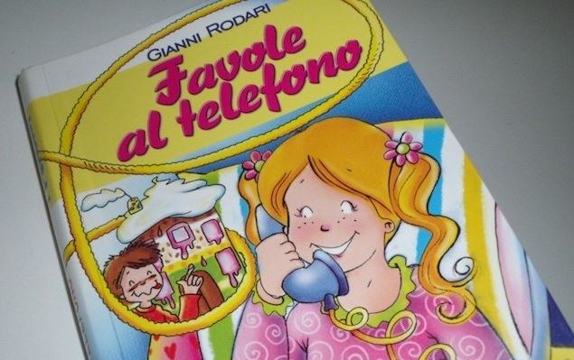 Cari nonni, leggete voi ai nipotini le favole al telefono
