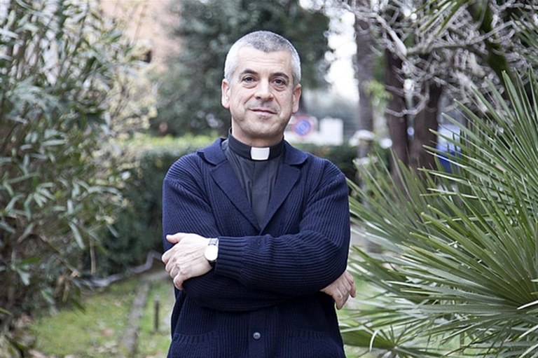 Don Soddu: «Contro la crisi serve comunità»