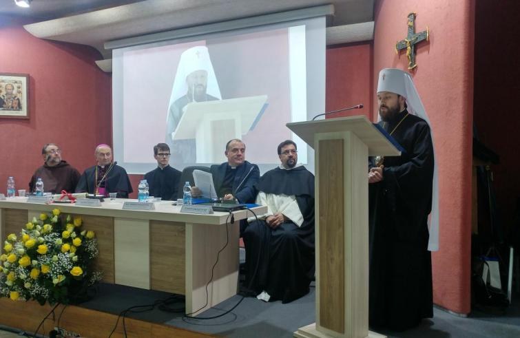 Ecumenismo: Hilarion (Patriarcato Mosca), “le reliquie di San Nicola in Russia un evento senza precedenti”