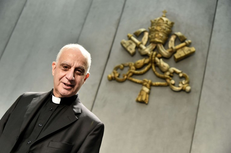 Fisichella: sul Papa e l'aborto tante idiozie