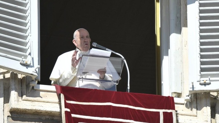 Papa Francesco all'Angelus