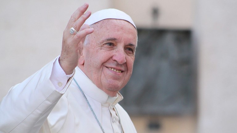 Francesco: le divisioni non ci impediscono di essere fratelli