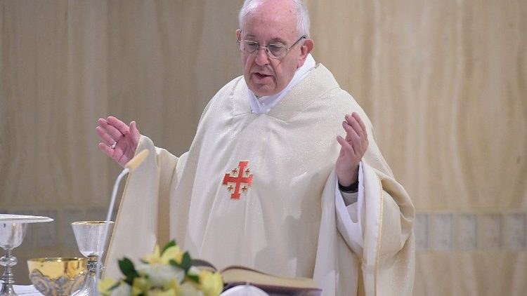 Papa Francesco celebra la Messa a Casa Santa Marta (Vatican Media)