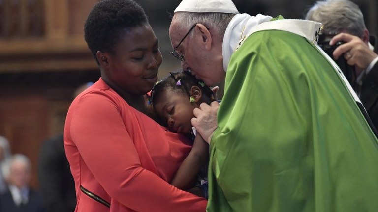 Santa Messa per i migranti con Papa Francesco