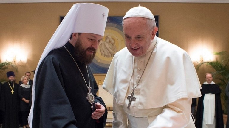 Il Papa e il Metropolita Hilarion, presidente del Dipartimento delle Relazioni Estere del Patriarcato di Mosca - Foto d'Archivio