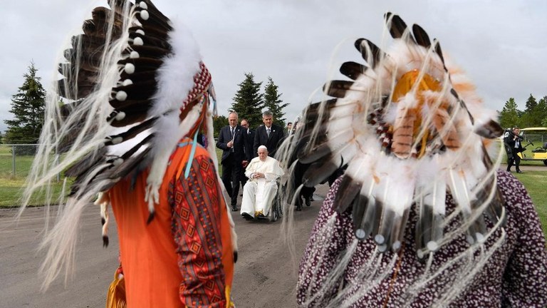 Canada, Francesco all'incontro di Maskwacis con le popolazioni indigene