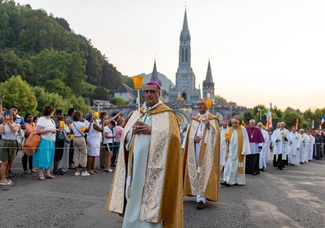 Il nuovo vescovo di Lourdes: «Torniamo allo spirito di Bernadette»