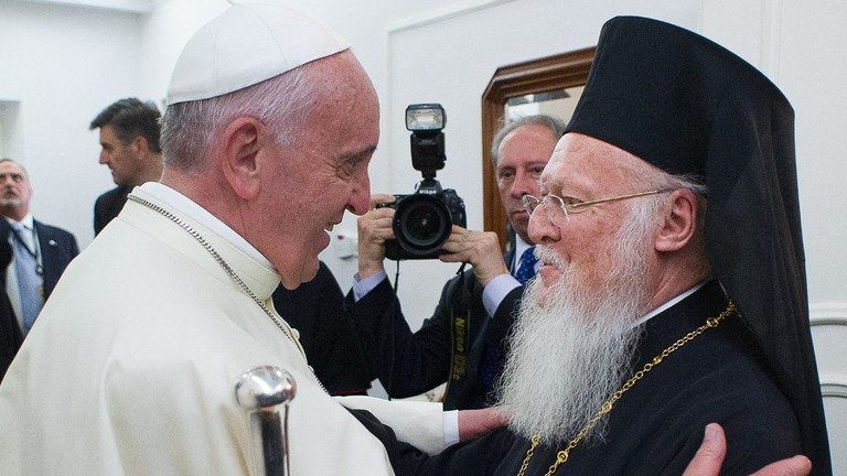 Il Papa a Bartolomeo I: perché ho voluto san Pietro accanto a sant'Andrea