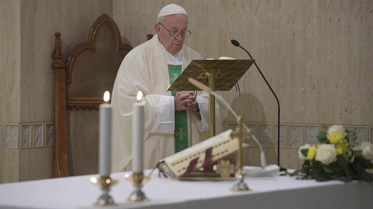 Papa Francesco celebra Messa a Casa Santa Marta (Vatican Media)