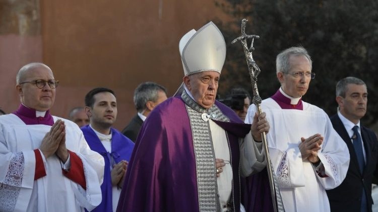 Il Papa alla Messa delle Ceneri: siamo la polvere che Dio ama