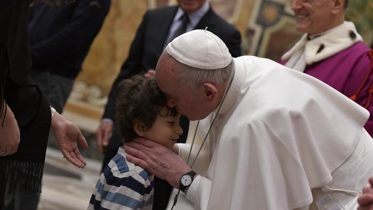 Il Papa alla Rota Romana: unità e fedeltà capisaldi del matrimonio