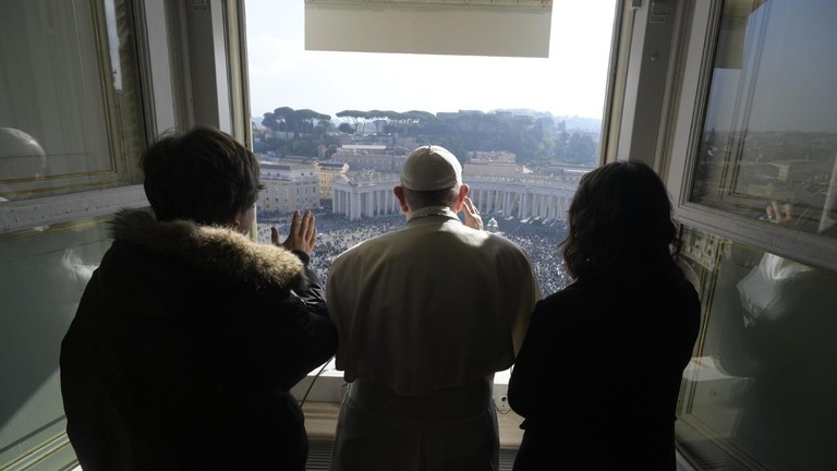 Il Papa: i giovani si sentano parte vivente della Chiesa