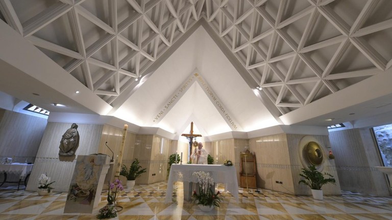 Il Papa: l'Europa sia unita e fraterna. La preghiera fa andare avanti la Chiesa